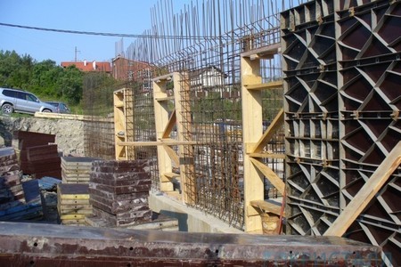 8b831bc1c5bf9047e82f26c566879c32